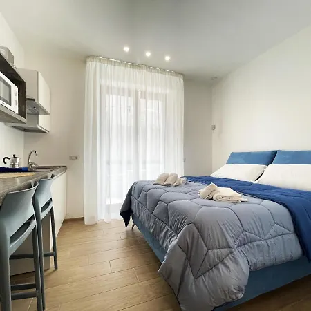 بيت ضيافة De Vivo Realty - Sunny House Sorrento 3*