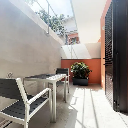 Sunny House - De Vivo Realty Pensionat 3*