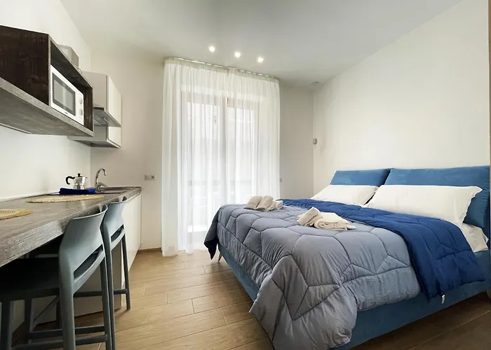 بيت ضيافة Sunny House - De Vivo Realty 3*