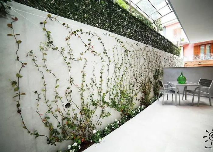 Sunny House - De Vivo Realty سورينتو